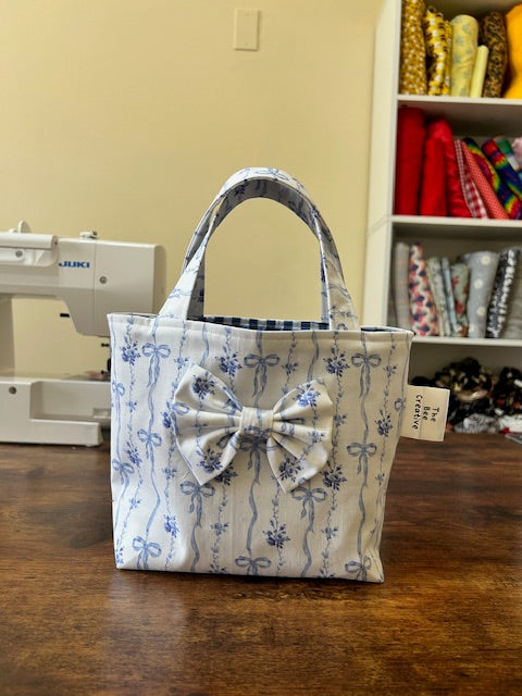 Kid Tote Bag With A Bow Attached