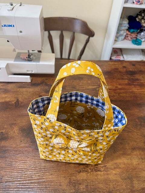 Mini Tote Bag With Attached A Bow